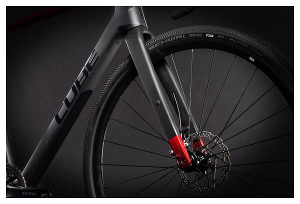 découvrez le cube nuroad c62 pro gravel, un vélo polyvalent conçu pour les amateurs d'aventure et de performance sur terrains variés. alliez confort, robustesse et légèreté pour des sorties inoubliables.