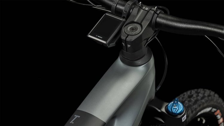 découvrez notre test complet et avis détaillé du vtt électrique cube stereo hybrid 140 hpc, un modèle performant et polyvalent pour vos aventures tout-terrain.