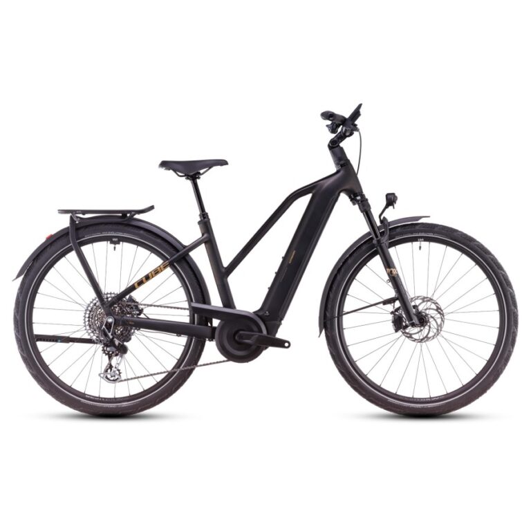 découvrez le vélo électrique cube kathmandu hybrid pro 625, alliant performances exceptionnelles et confort optimal pour vos trajets quotidiens et aventures en pleine nature.