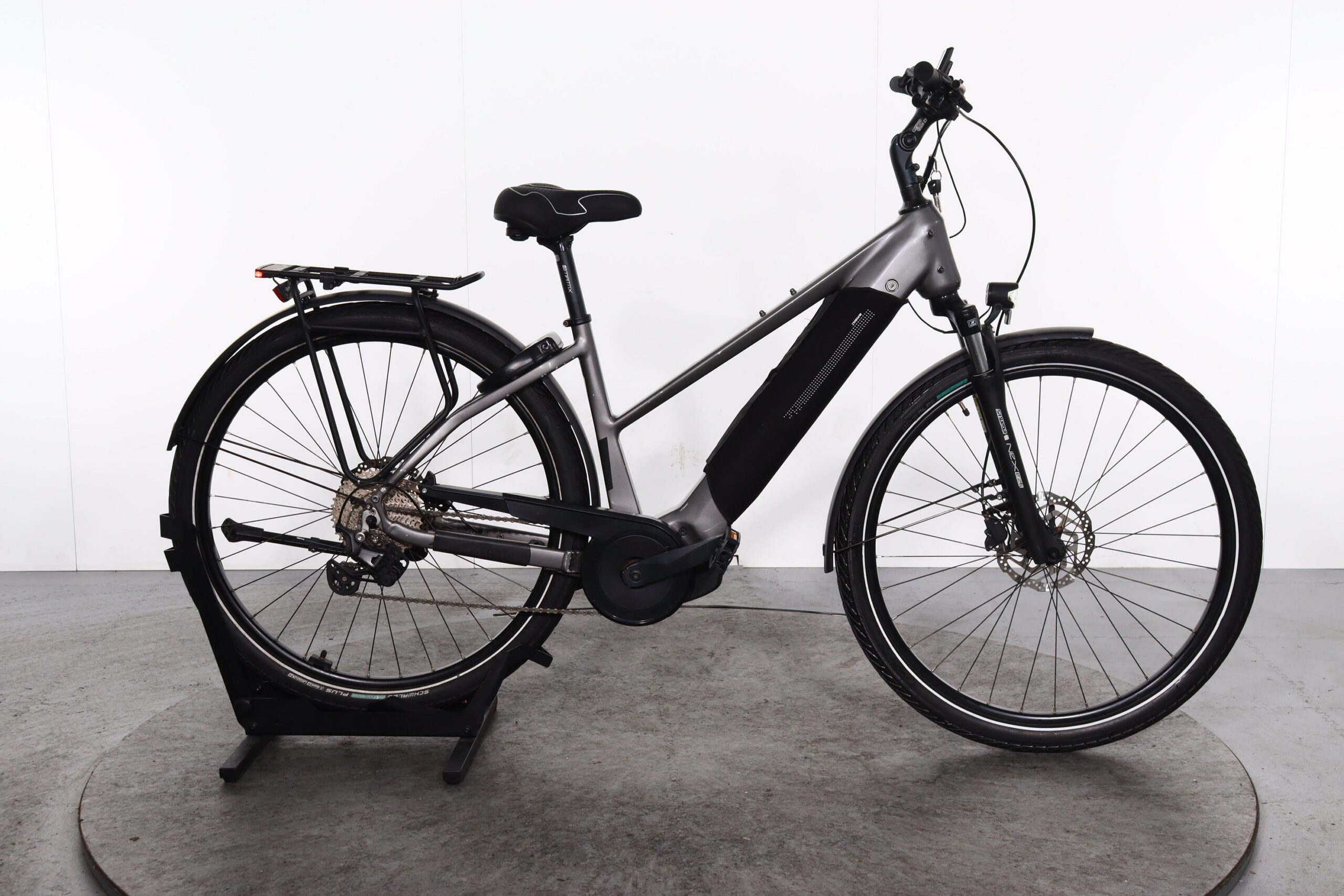 découvrez le vélo électrique urbain t bird bora bora, alliant design élégant et performance pour des déplacements en ville faciles et écologiques.