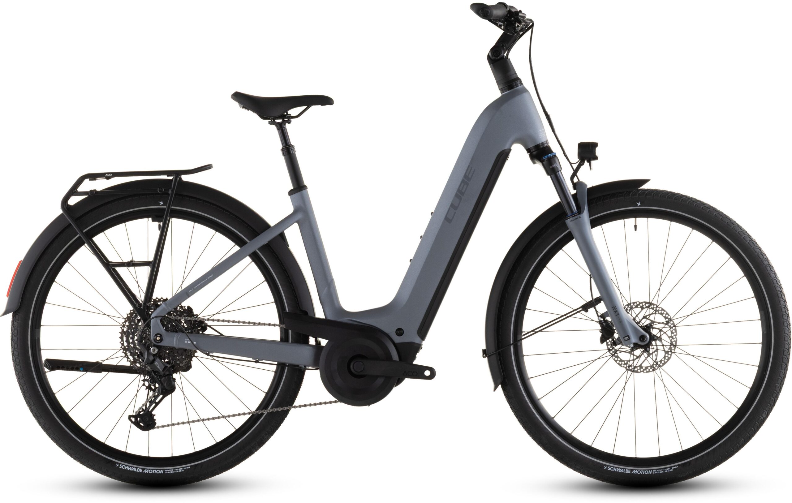 découvrez le vtc électrique cube touring hybrid one 500, alliant performance et confort pour vos balades urbaines et vos escapades en pleine nature.