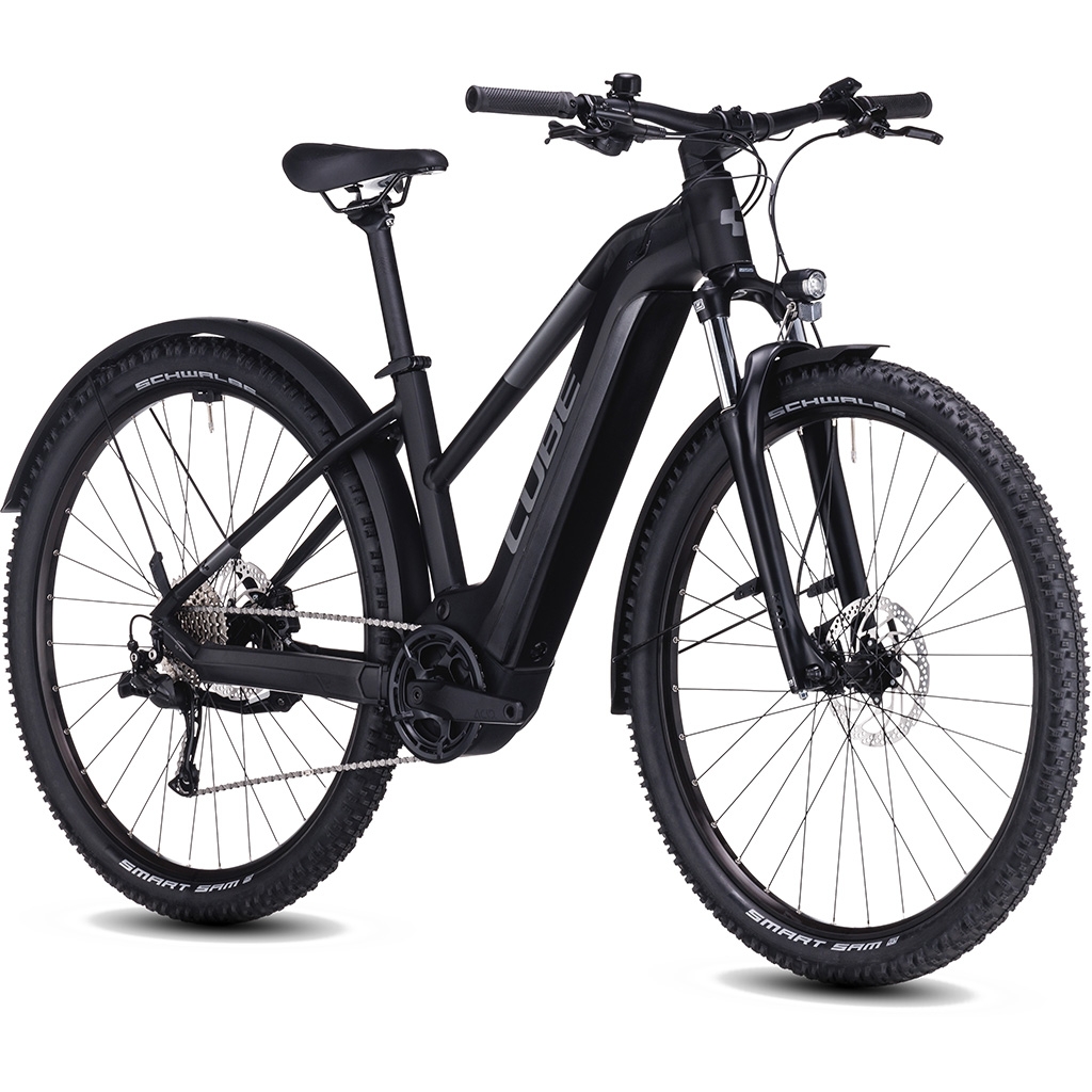 découvrez le vtt électrique cube reaction hybrid 625 wh alliant performance exceptionnelle et autonomie longue durée pour des aventures tout-terrain inoubliables.