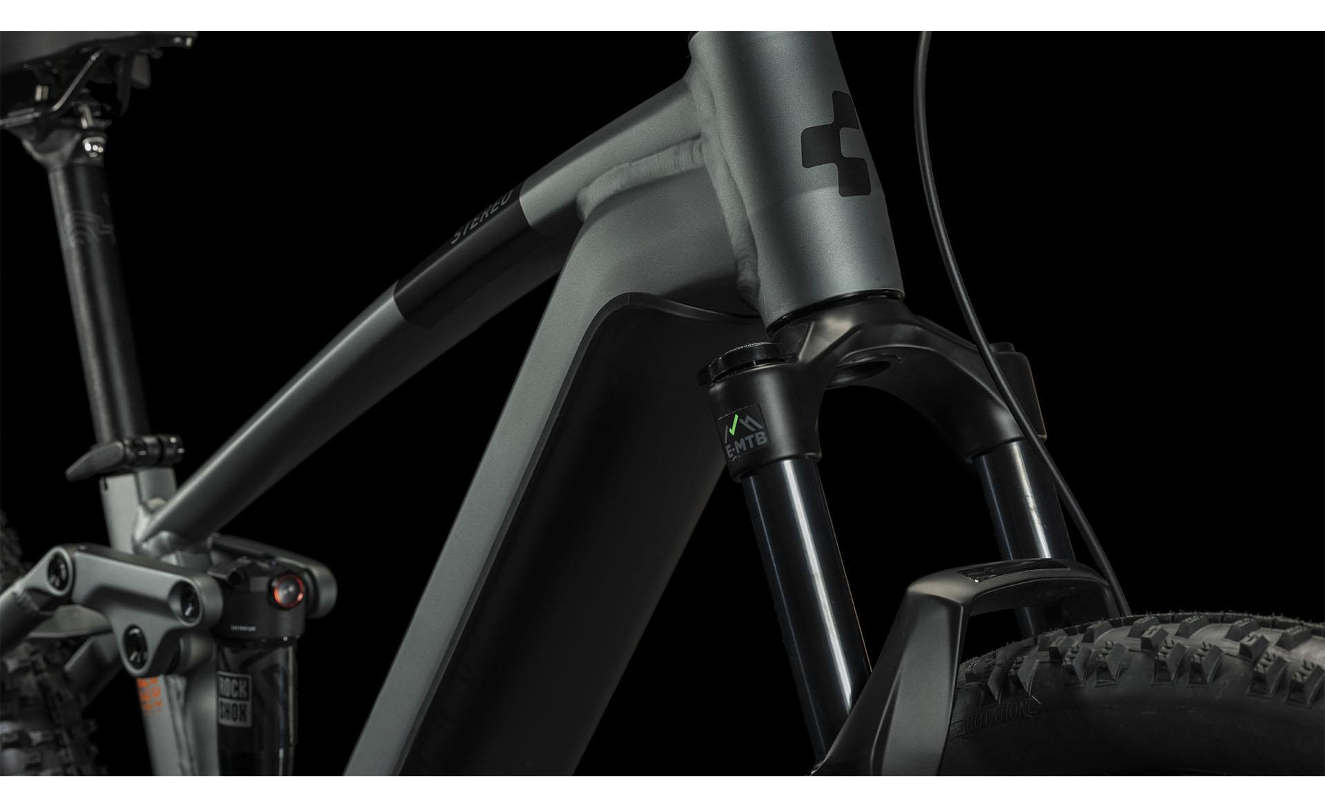 découvrez le vtt électrique cube stereo hybrid 120 pro 625, alliant puissance exceptionnelle et autonomie longue durée pour des aventures tout-terrain inégalées.
