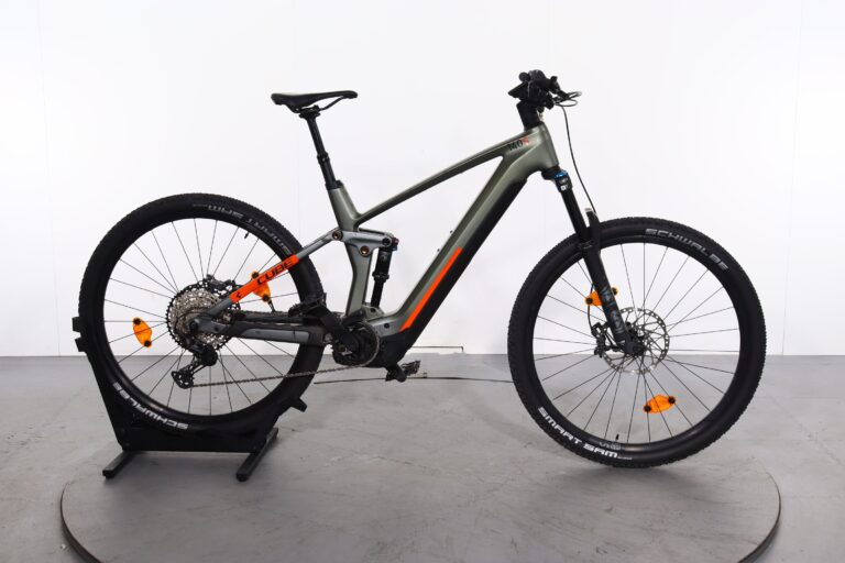 découvrez le vtt électrique cube stereo hybrid 140 hpc, alliant puissance, autonomie et confort pour des aventures tout-terrain inoubliables.