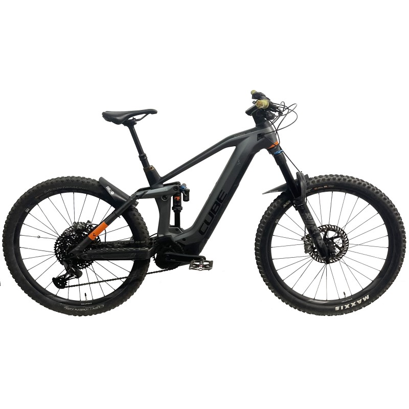 découvrez le vtt électrique cube stereo hybrid 140 hpc, alliant puissance, performance et confort pour des aventures tout-terrain inoubliables.