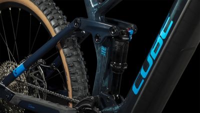 découvrez le vtt électrique cube stereo hybrid 140 hpc, alliant puissance et performance pour des aventures tout-terrain inoubliables. profitez d'une assistance électrique efficace et d'un design robuste.