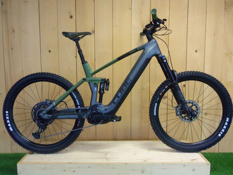 découvrez le vtt électrique cube stereo hybrid 160 hpc tm 750 édition 2026, conçu pour des performances maximales en tout-terrain avec une technologie de pointe et une batterie puissante.