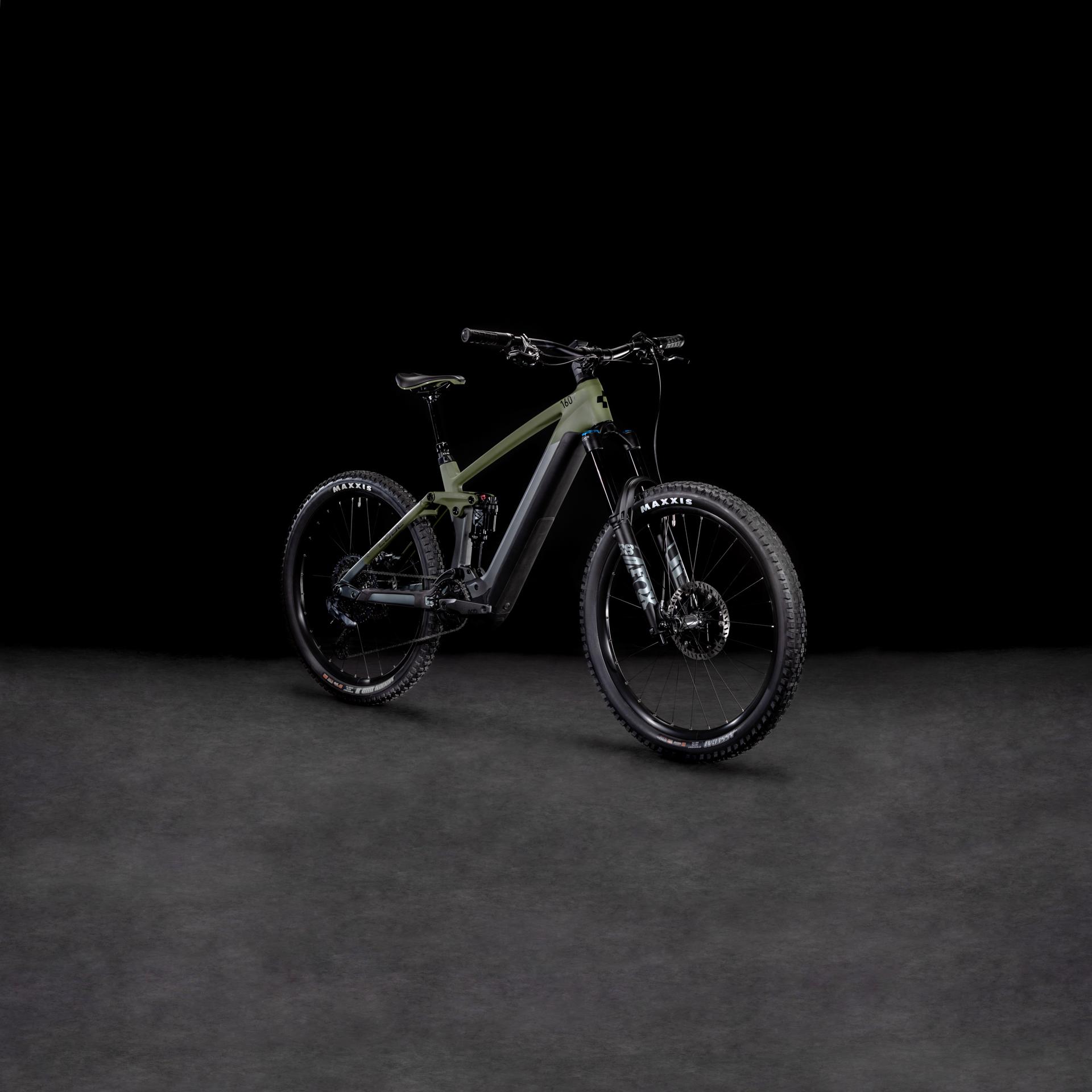 découvrez le vtt électrique cube stereo hybrid 160 hpc tm 750 édition 2026, alliant performance, puissance et technologie pour des aventures tout-terrain inégalées.